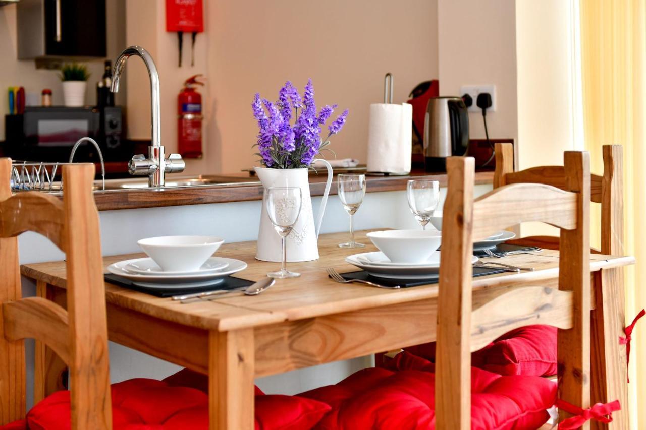 Meridian Quay Apartments, By Jsw Short Stay Swansea Exteriér fotografie