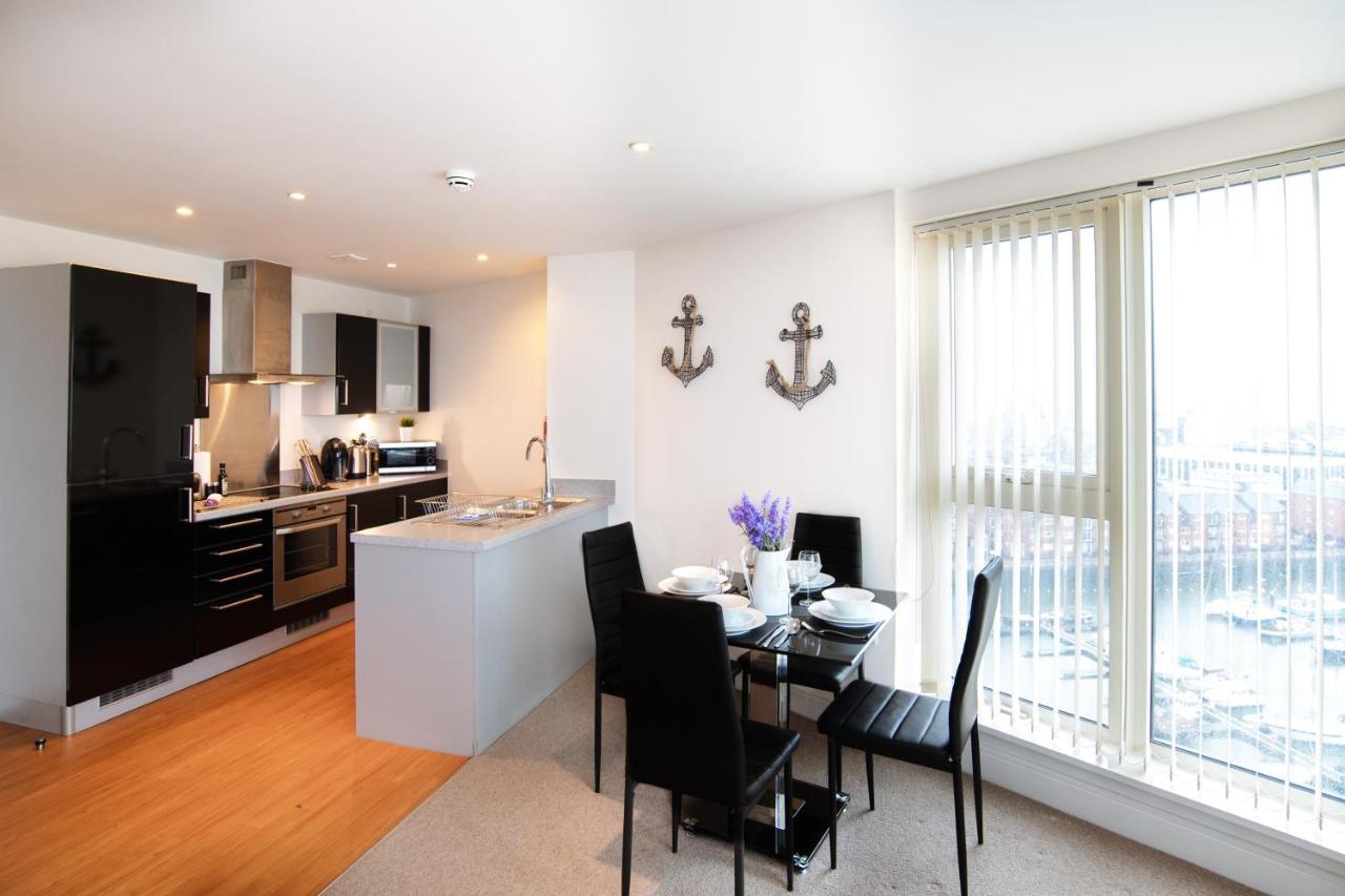 Meridian Quay Apartments, By Jsw Short Stay Swansea Exteriér fotografie